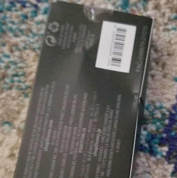 Disney Mickey Rainbow Collectible key - Picture 4 of 4